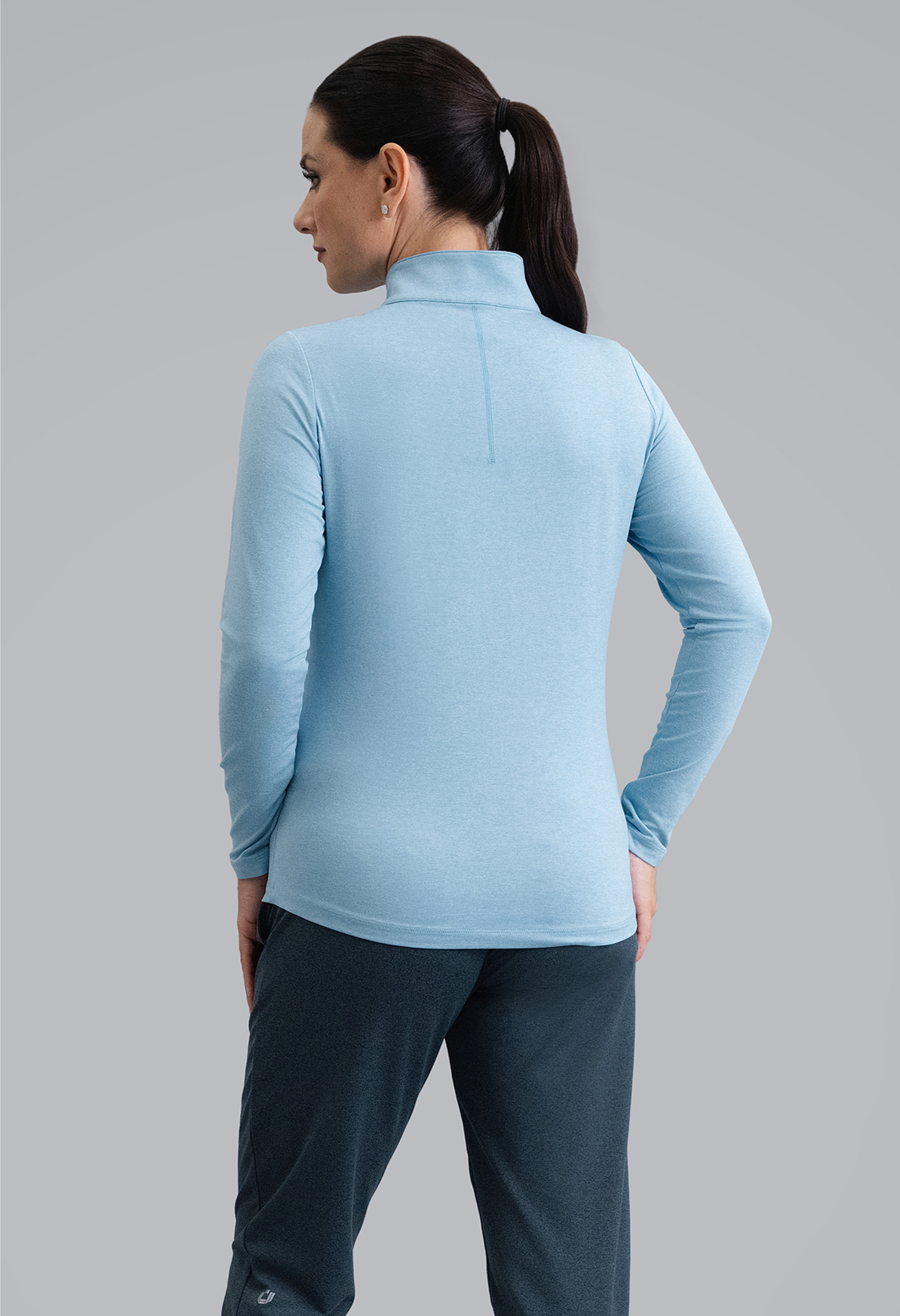IBKÜL - IBKomfortable Long Sleeve Mock Neck Top - Color: Chambray Heather