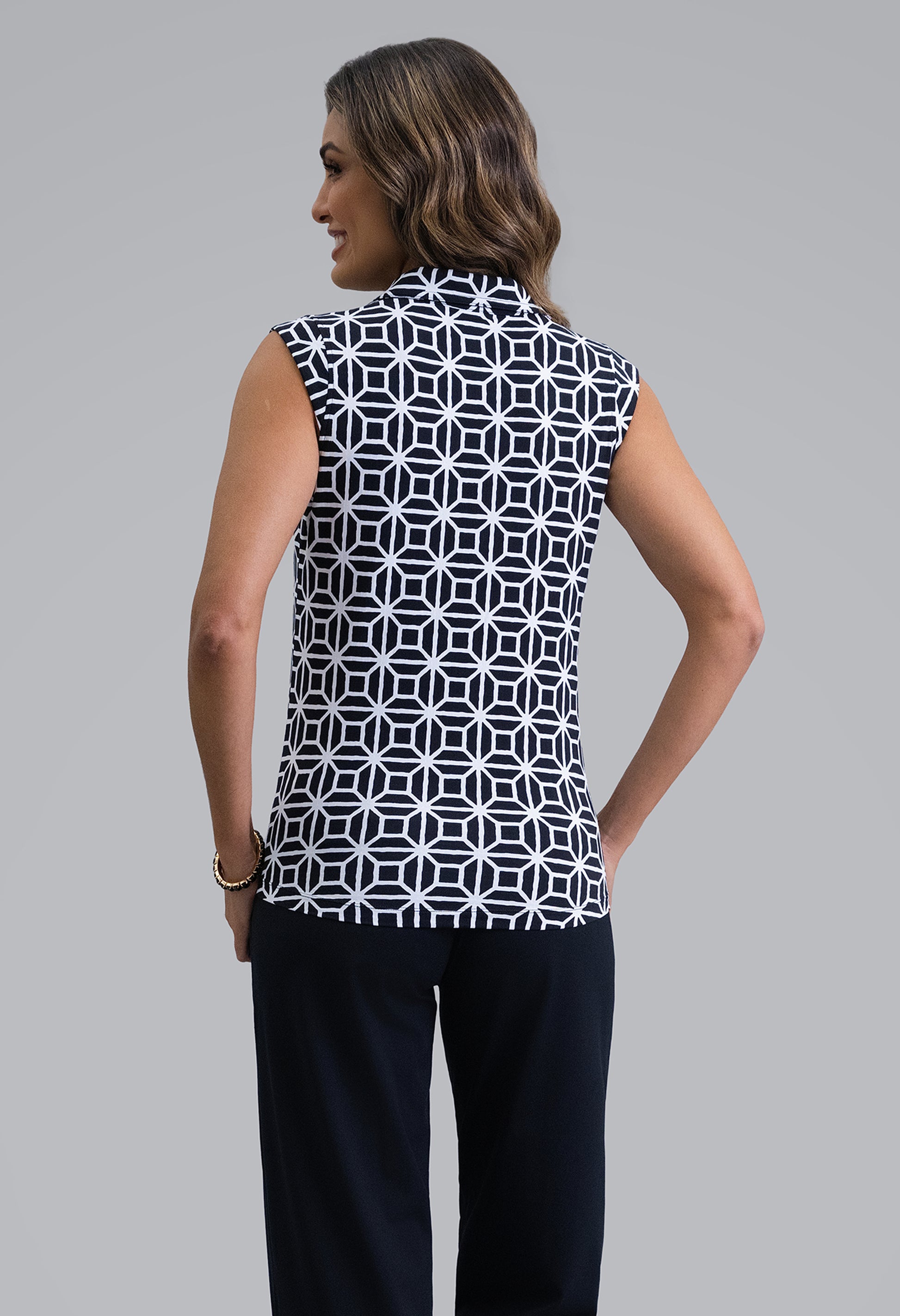 IBKÜL - Carolyn Sleeveless Polo - Color: Black