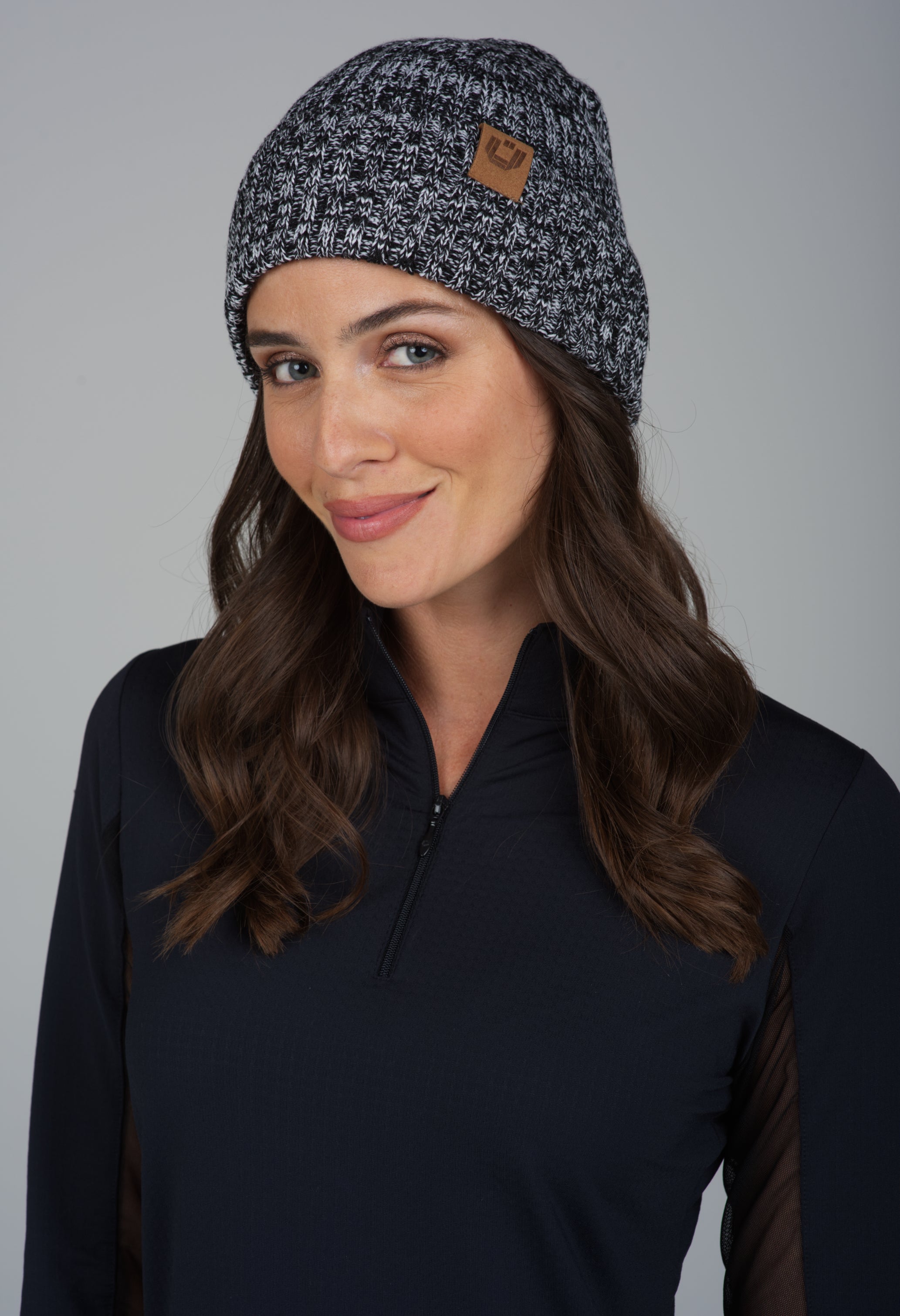 IBKÜL - Knit Hat - 18000 - Color: Black/White