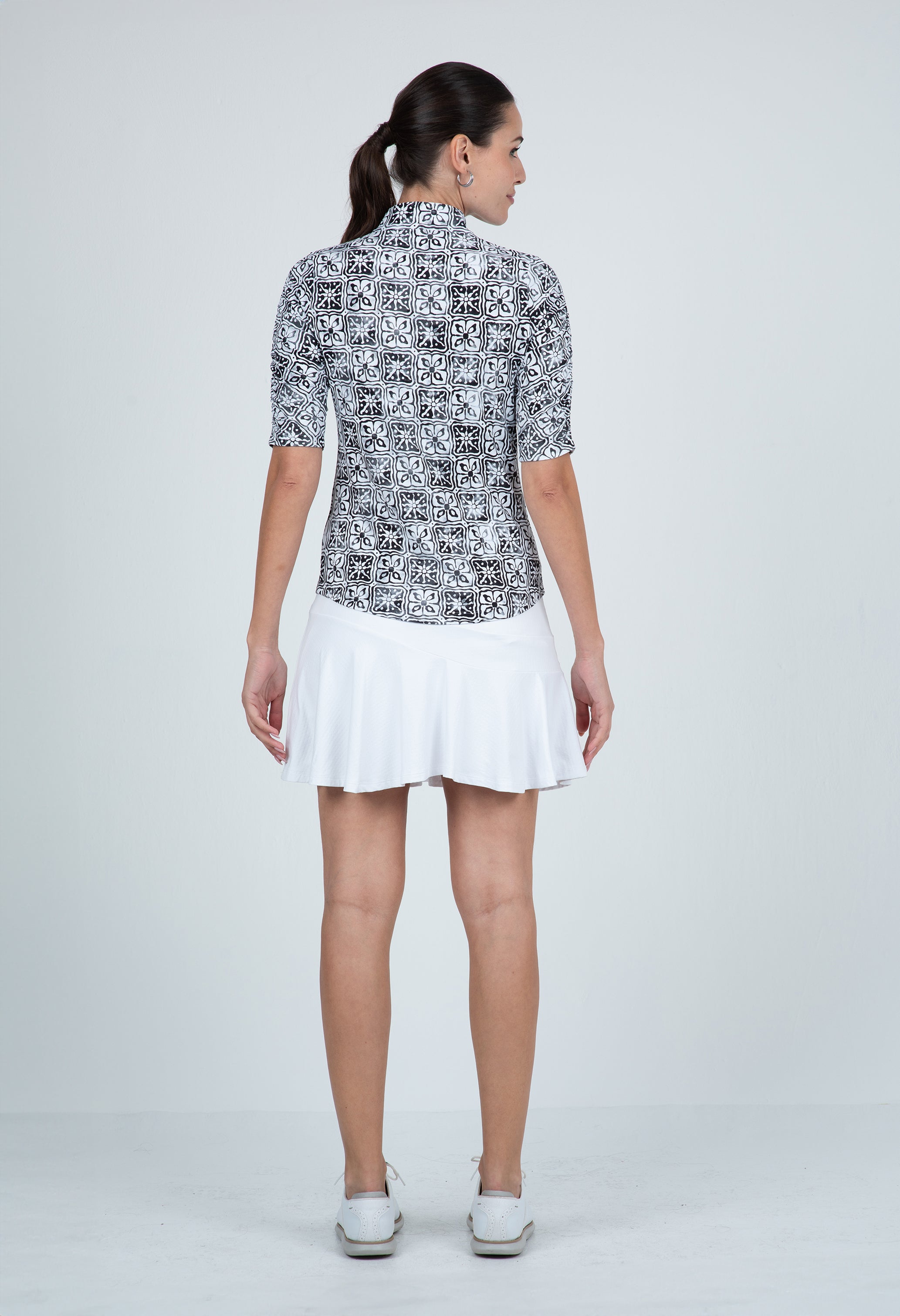 IBKÜL - Kathy Print Ruched Elbow Length Sleeve Top – 41871 - Color: Black/Grey