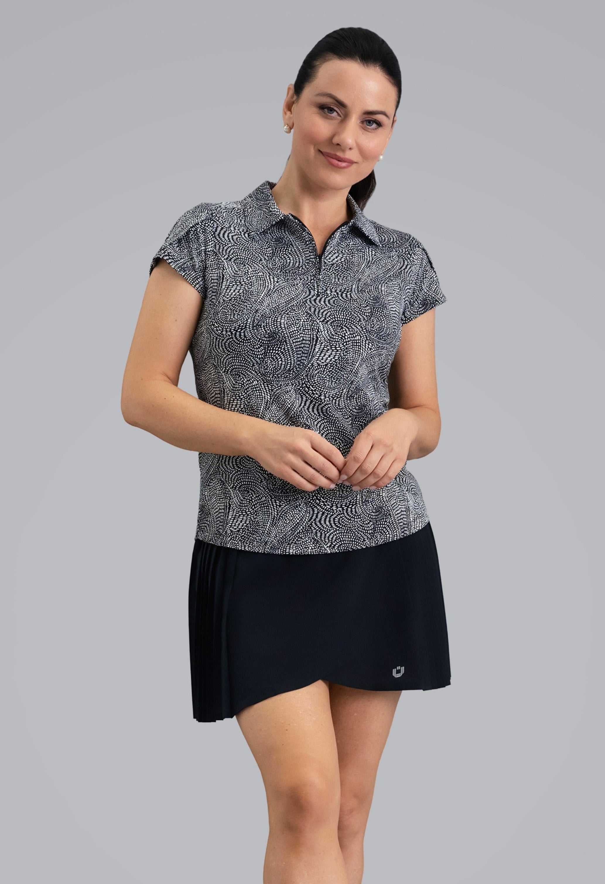 IBKÜL - Stephanie Tulip Sleeve Top - Color: Black/White
