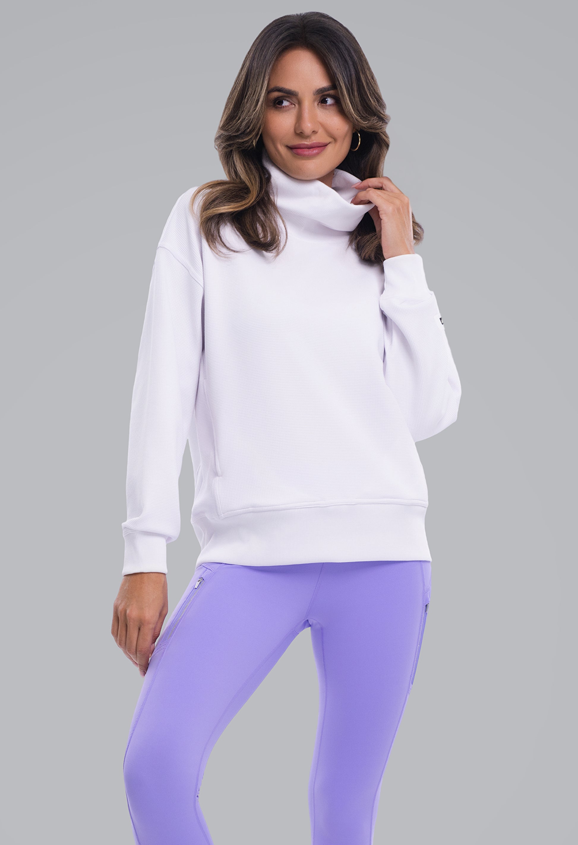 IBKÜL - Micro Waffle Knit Snuggle Funnel Pullover - Color: White