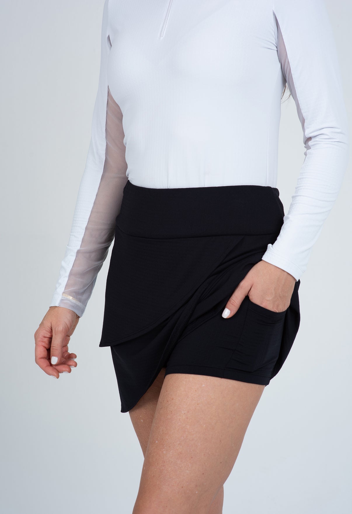 IBKÜL - Solid Layered Skort - 60000 - Color: Black