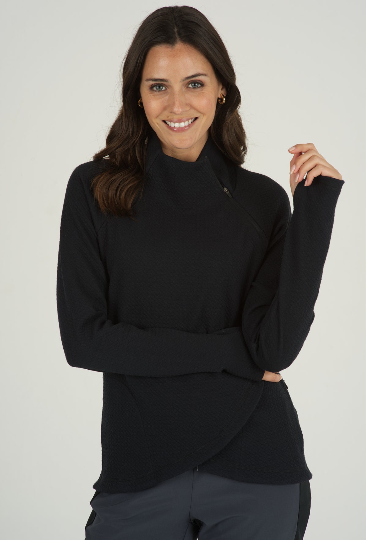 IBKÜL - Solid Popcorn Stitch Asymmetrical Zip Pullover - 64000 - Color: Black