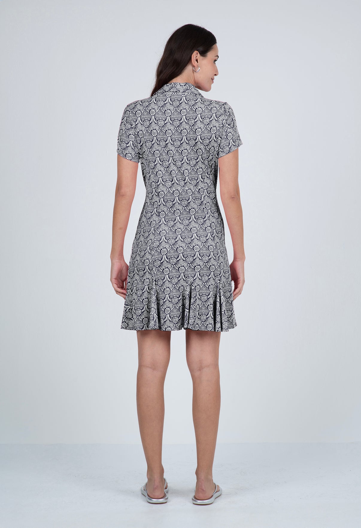 IBKÜL - Leslie Print Short Sleeve Godet Dress – 69868 - Color: Black/White