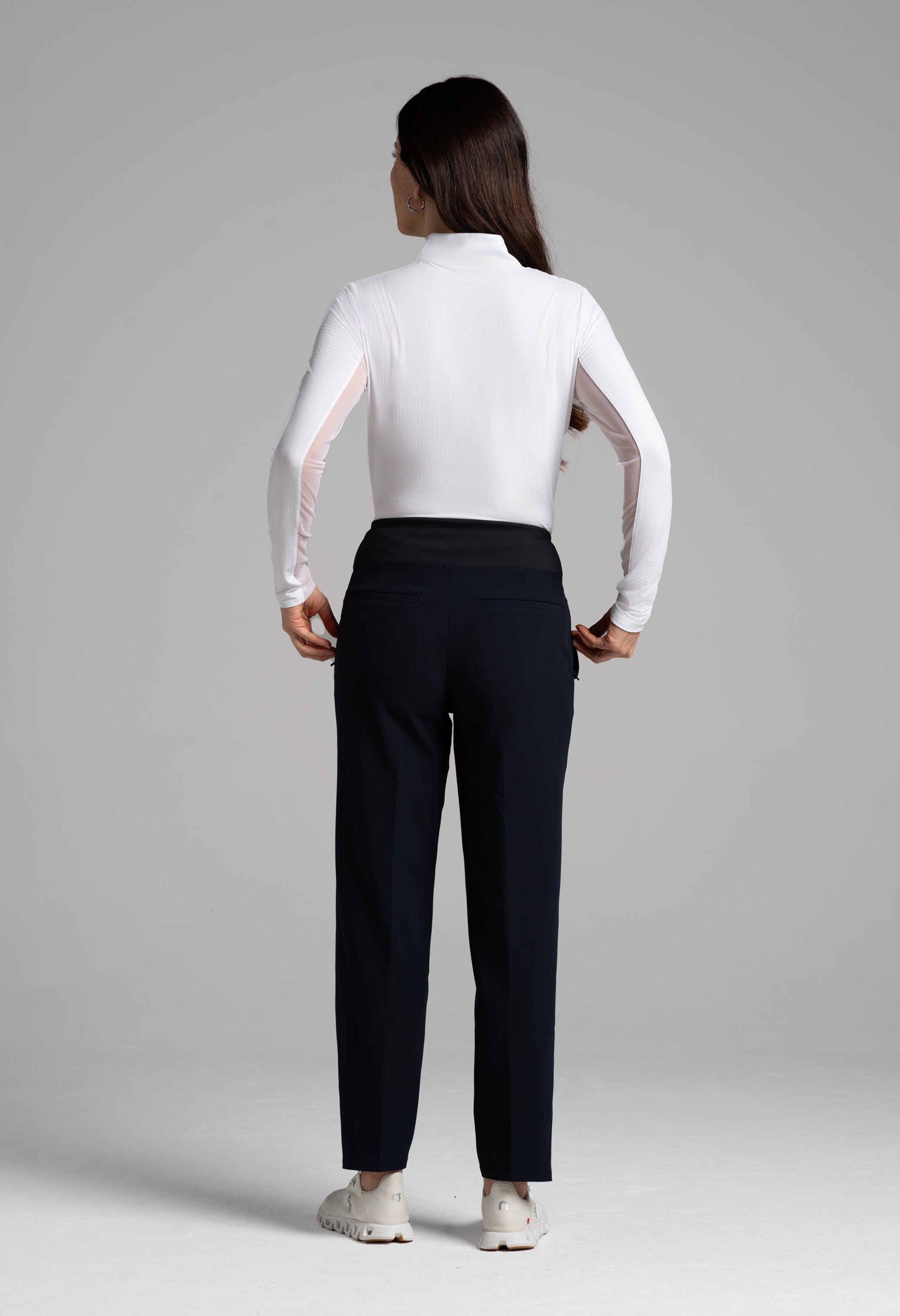 IBKÜL - Solid Knit Ankle Pants - 70000 - Color: Black