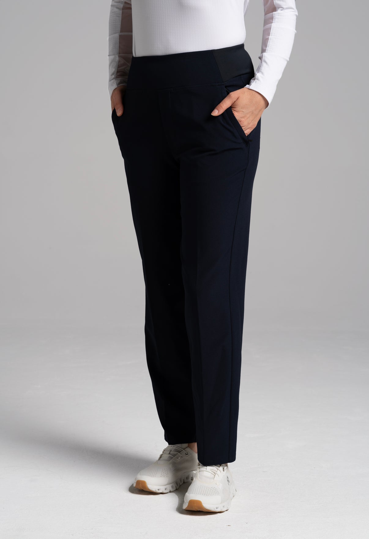 IBKÜL - Solid Knit Ankle Pants - 70000 - Color: Black