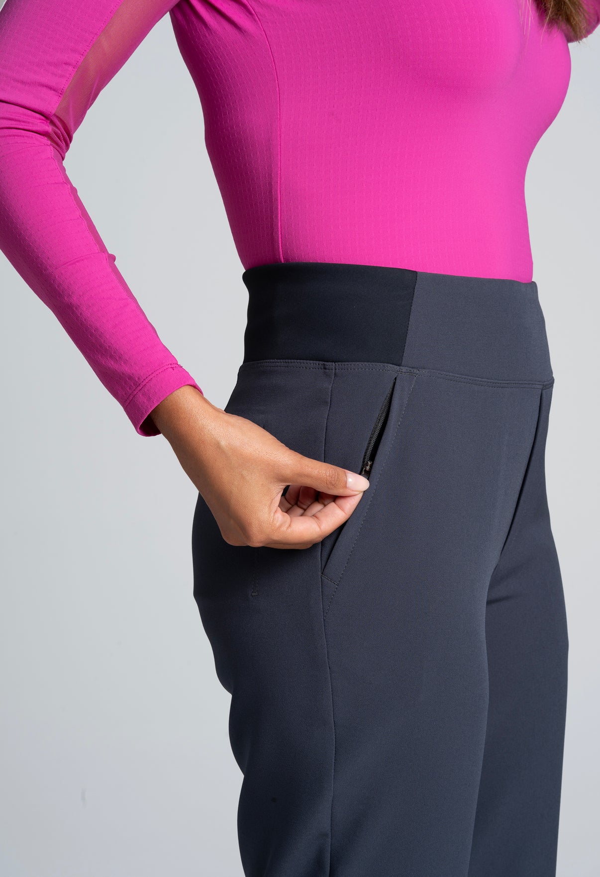 IBKÜL - Solid Knit Ankle Pants - 70000 - Color: Charcoal