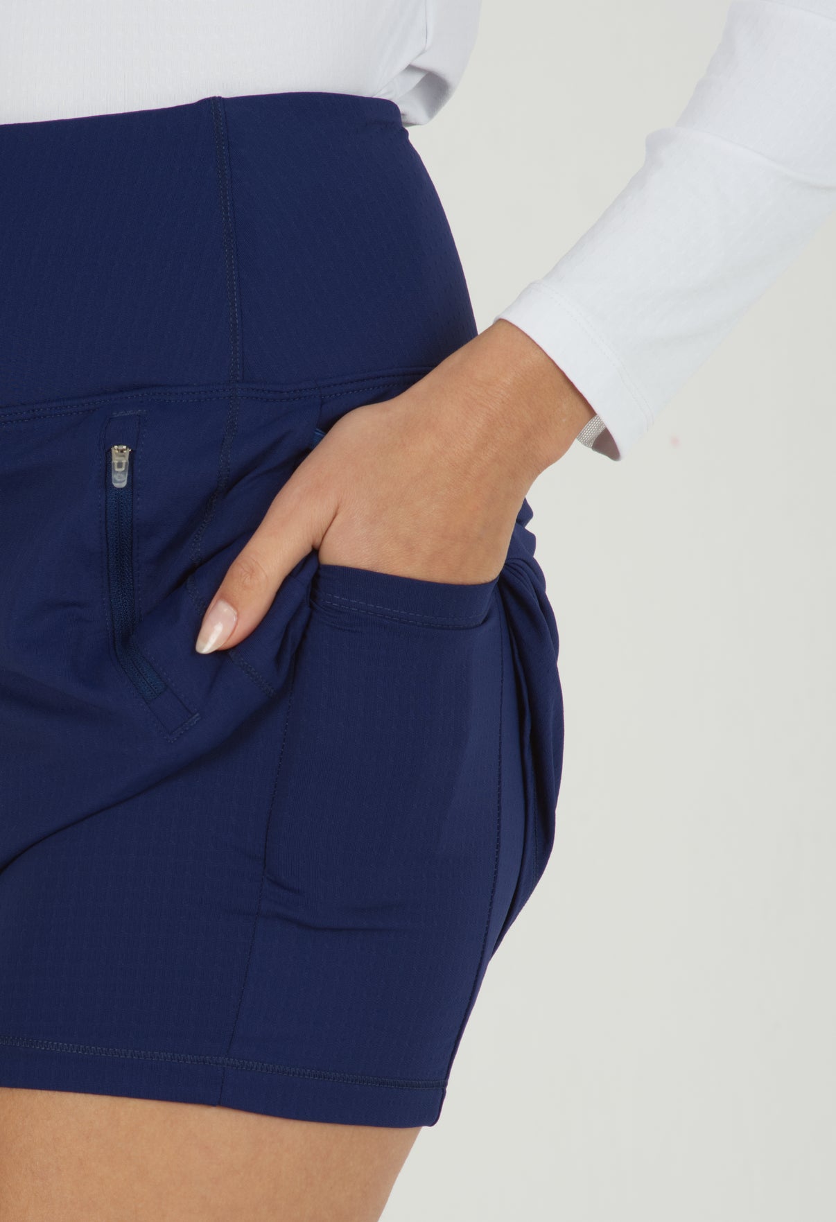 IBKÜL - Solid 17 1/2 in Straight Skort - 28000 - Color: Navy