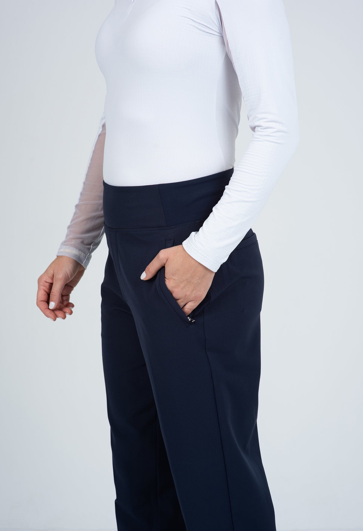 IBKÜL - Solid Knit Ankle Pants - 70000 - Color: Midnight