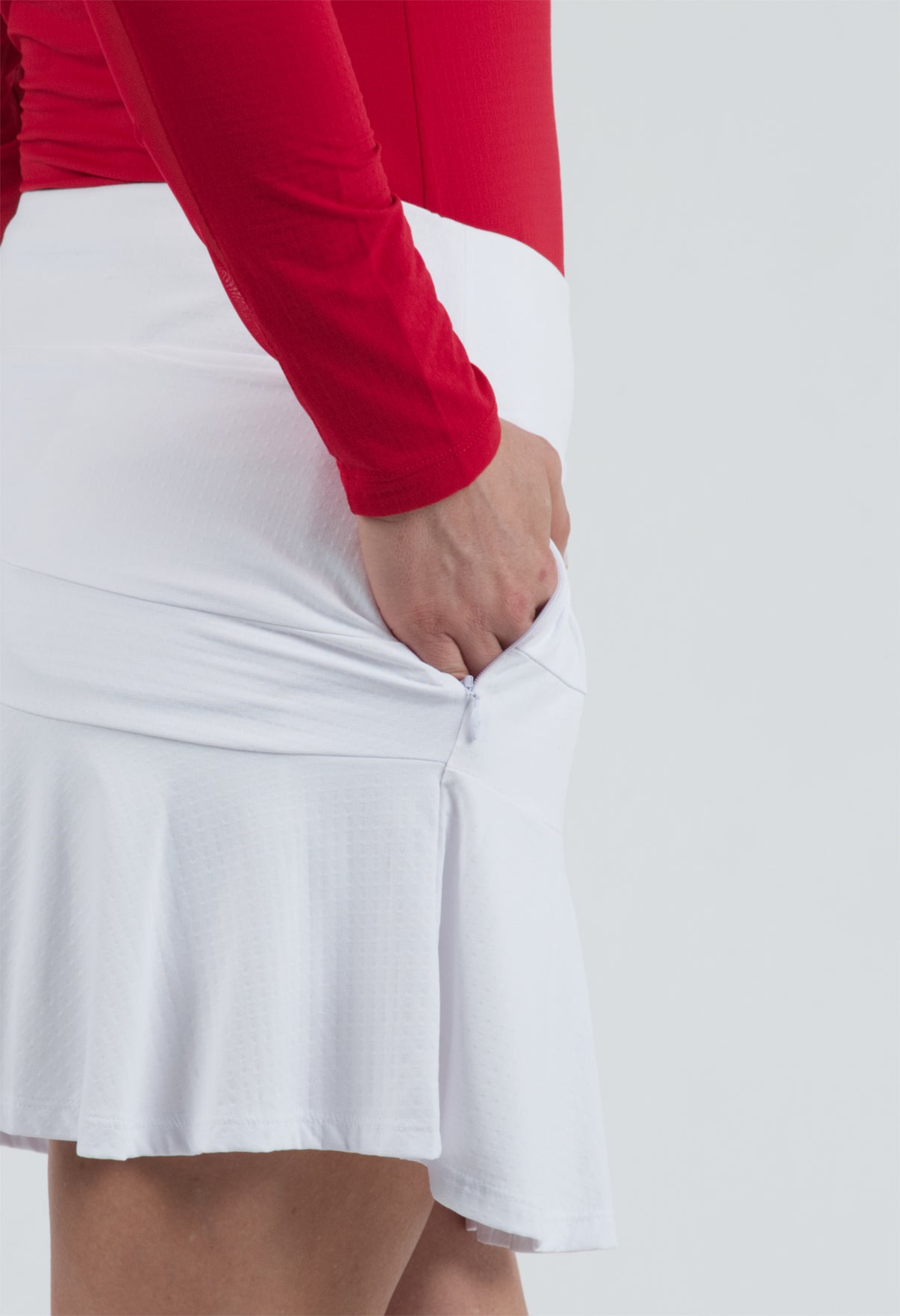 IBKÜL - Solid Flounce Skort - 20000 - Color: White