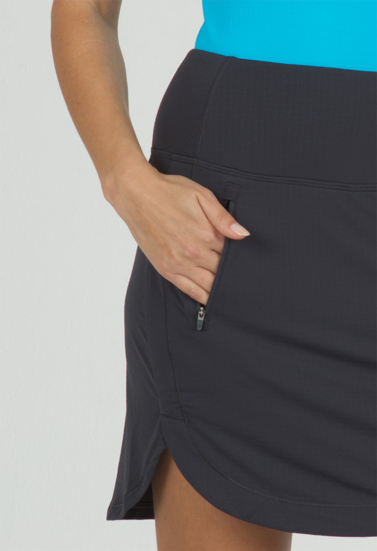 IBKÜL - Solid 17 1/2 in Straight Skort - 28000 - Color: Charcoal