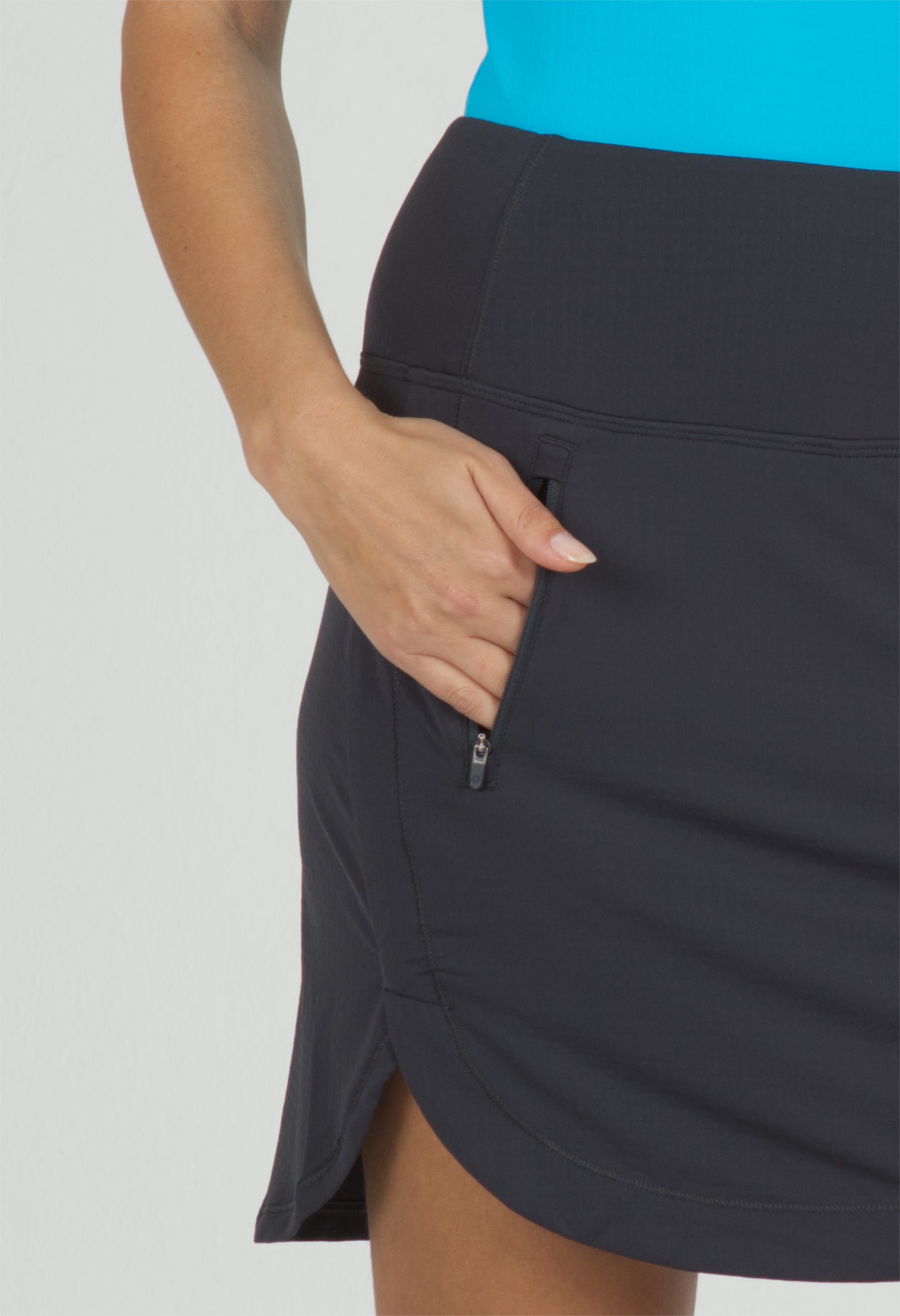 IBKÜL - Solid 17 1/2 in Straight Skort - 28000 - Color: Charcoal