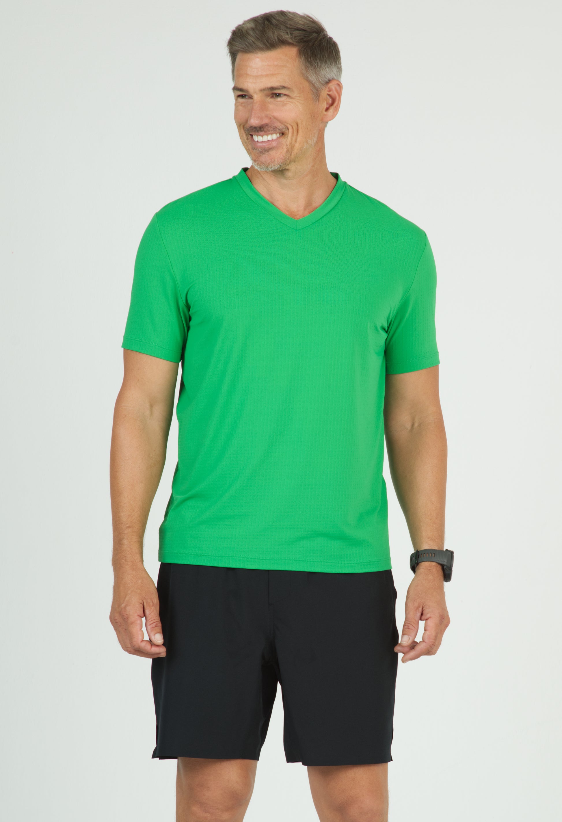 IBKÜL - Solid Short Sleeve V Neck - 89199 - Color: Kelly Green