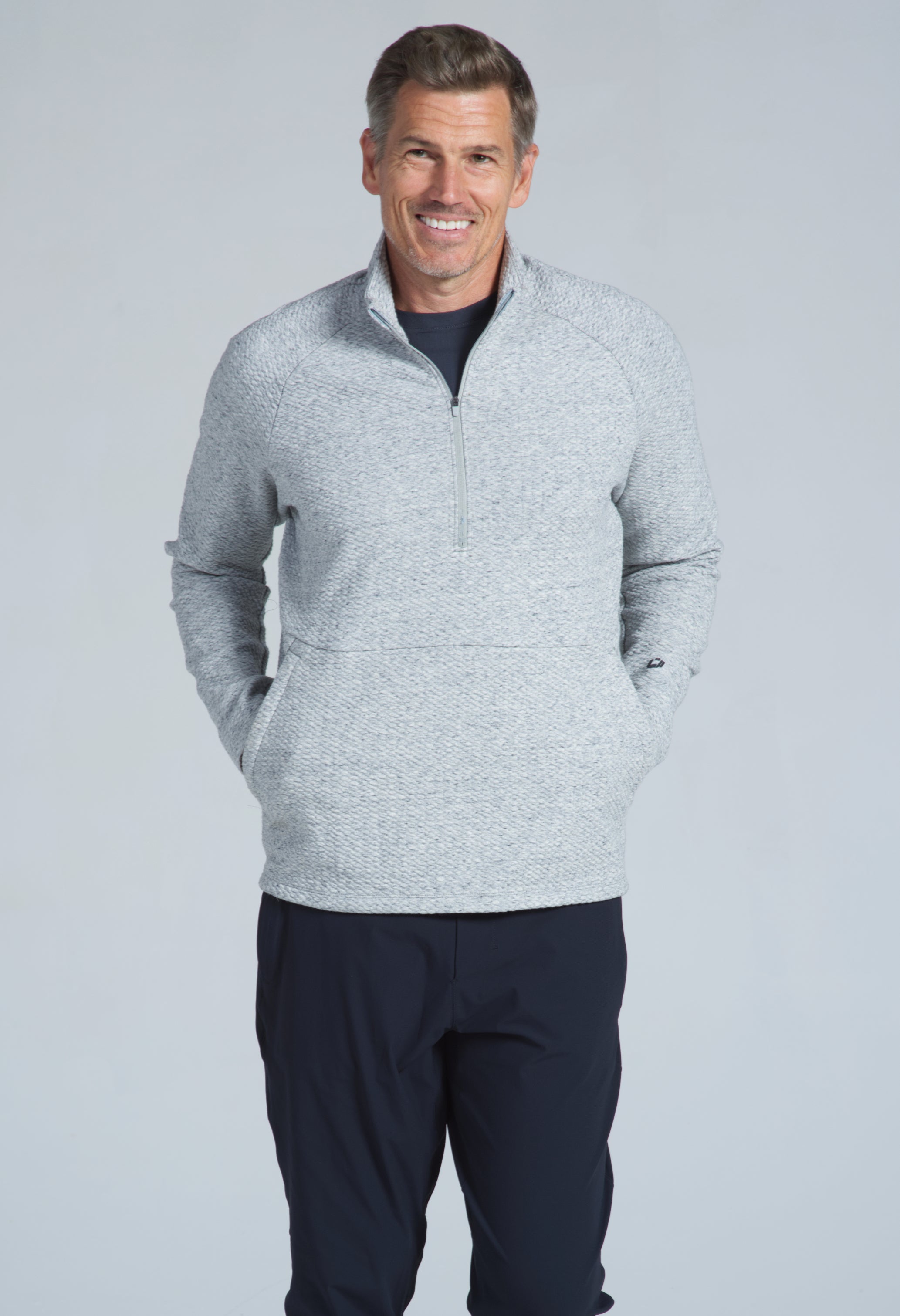 IBKÜL - Solid Popcorn Stitch Zip Mock Pullover - 95000 - Color: Black